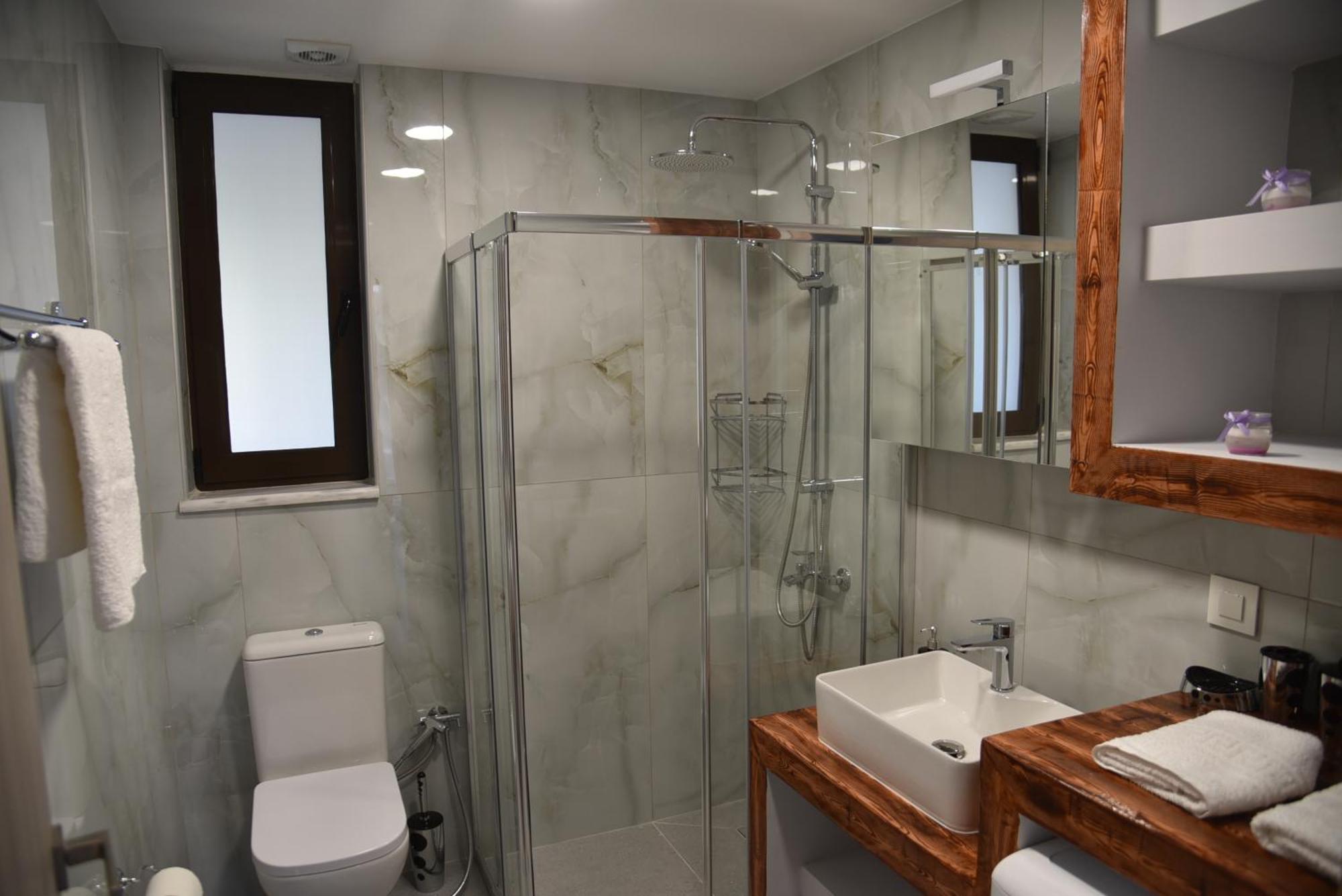 Pirgos Deluxe Apartment - Private Parking Kíssamos Екстериор снимка