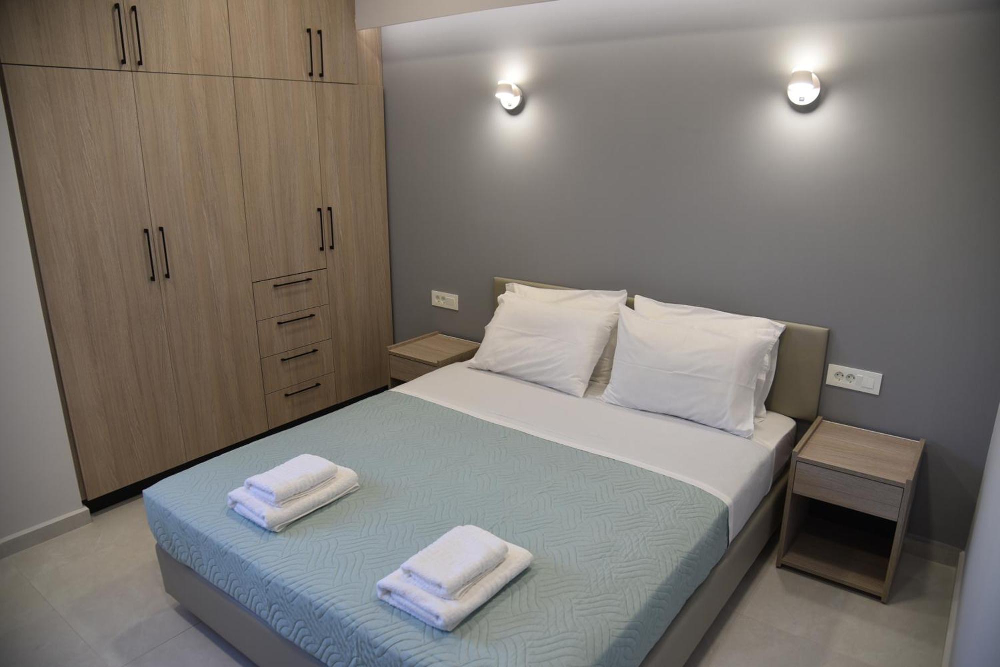 Pirgos Deluxe Apartment - Private Parking Kíssamos Екстериор снимка