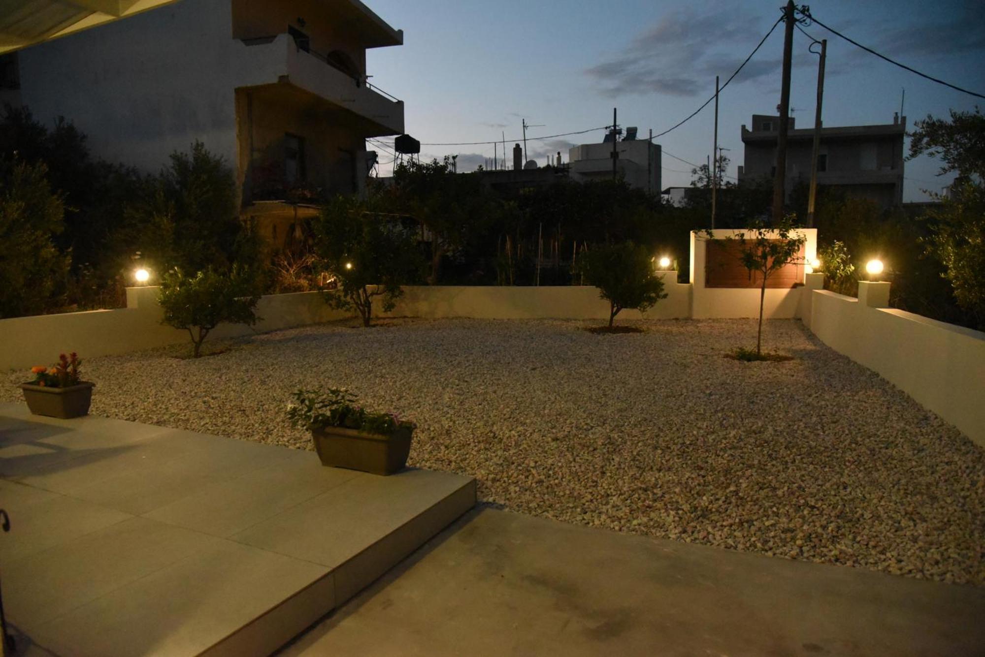 Pirgos Deluxe Apartment - Private Parking Kíssamos Екстериор снимка
